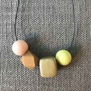 Anthropologie wood/ ceramic necklace